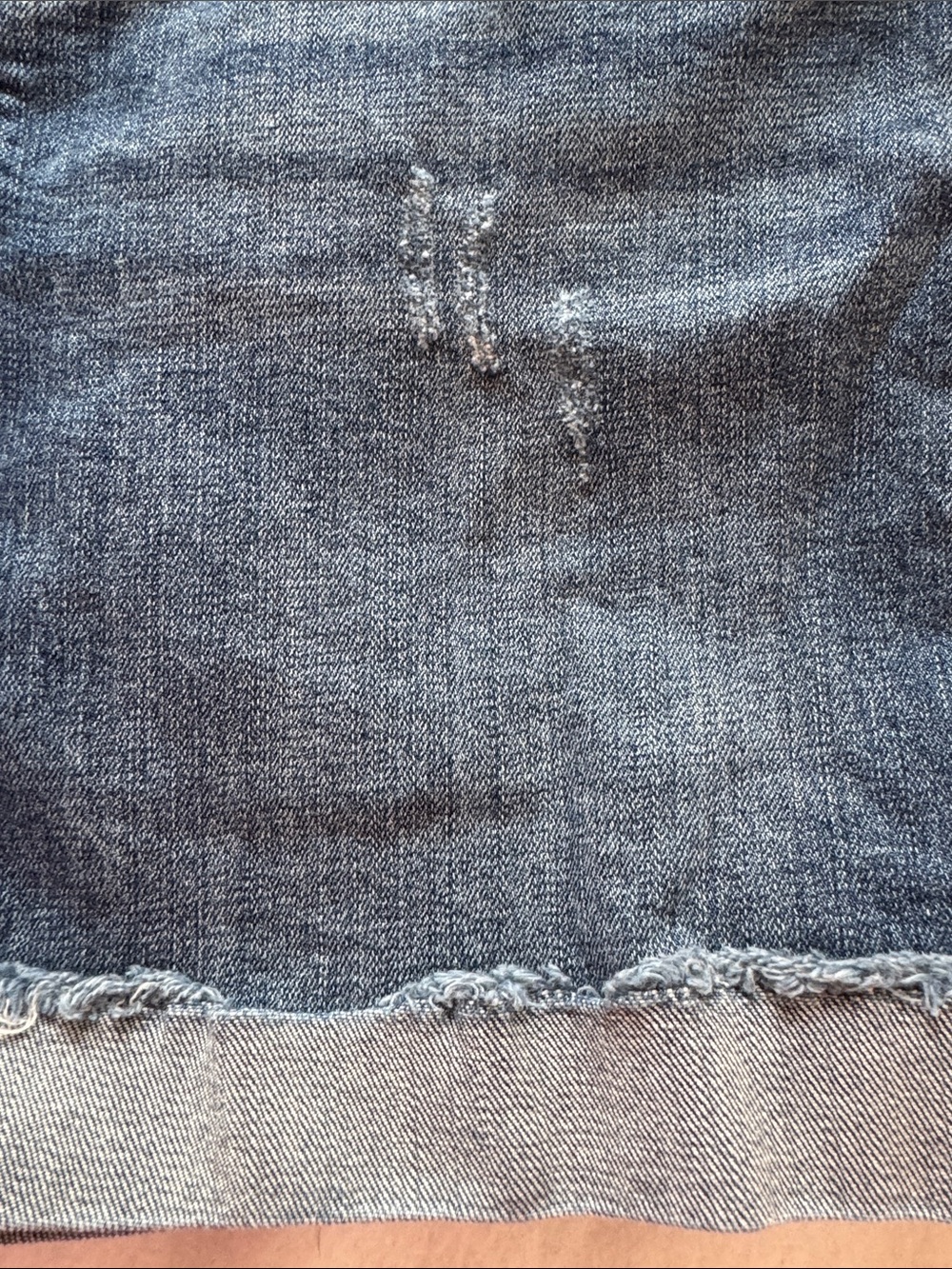 KUT from the Kloth Catherine Boyfriend Denim Shorts Distressed Cuffed Size 8 - Picture 9 of 12